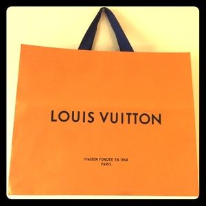 Louis Vuitton paper shopping bag